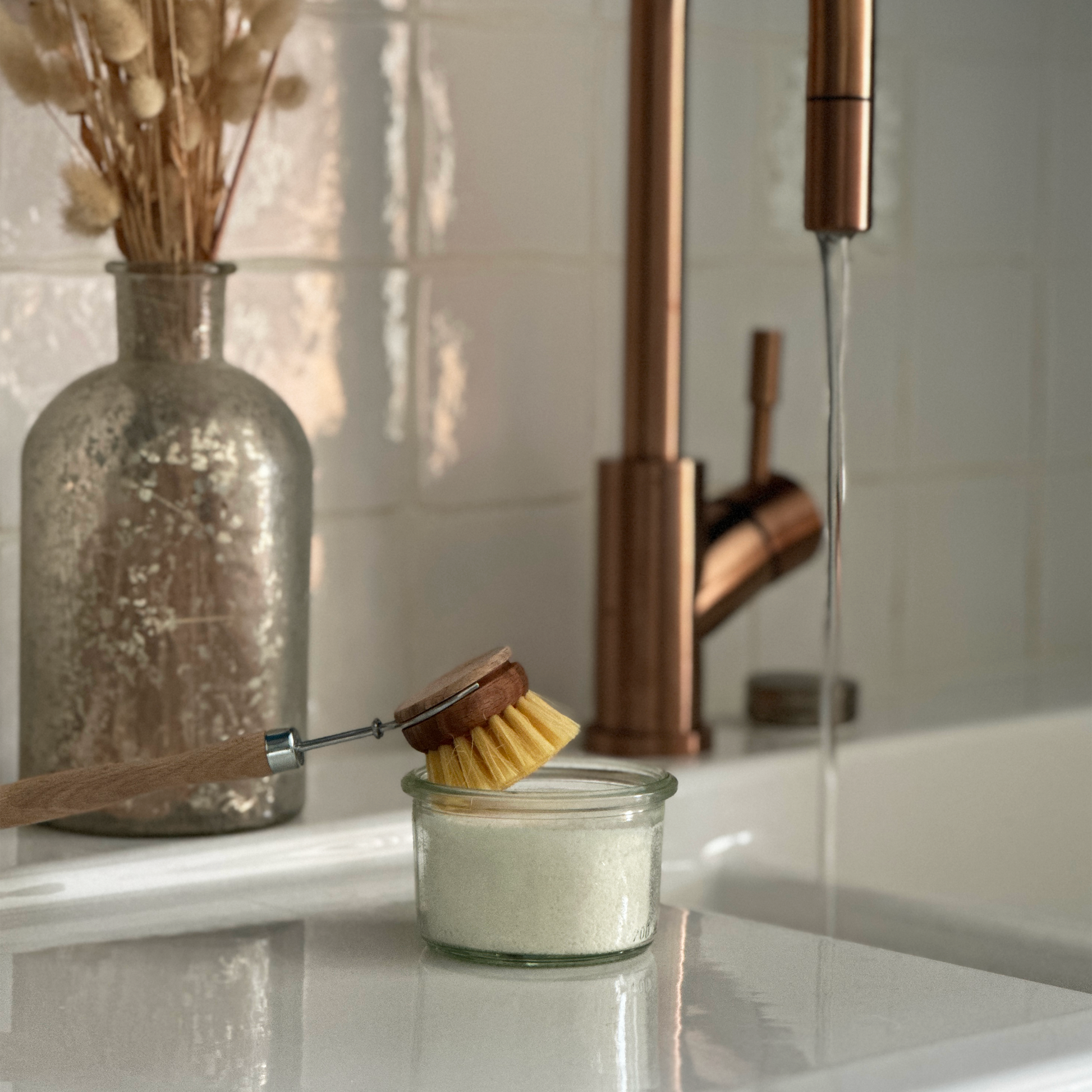 cake vaisselle produit solide ecologique zero dechet et brosse vaisselle